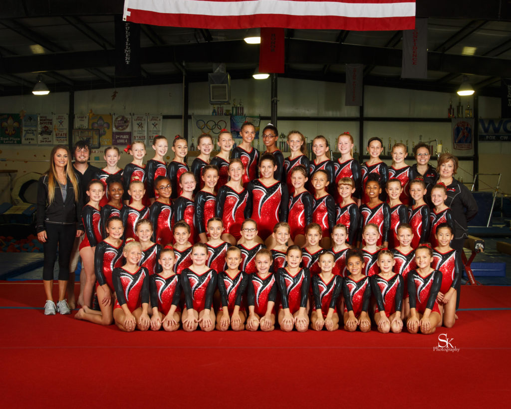 2016-2017 Gymnastics Team | Photo by Shelly Kraemer